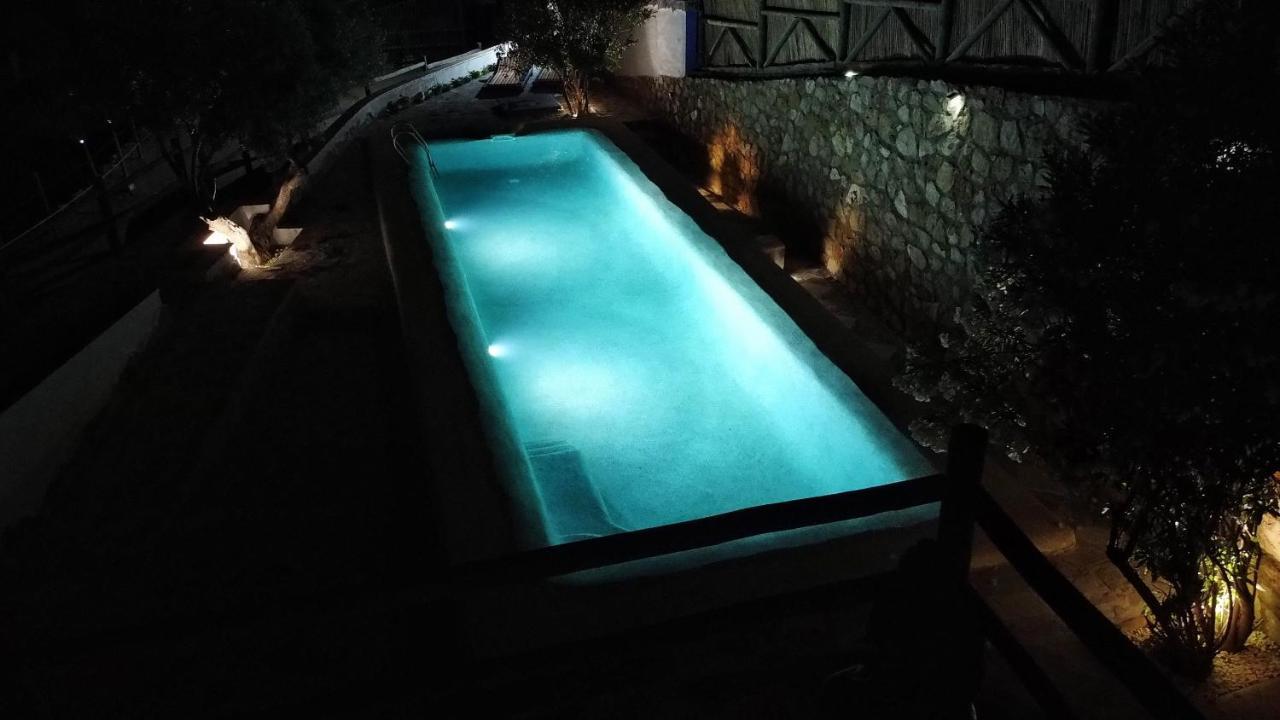 Villa For 4 With A Private Pool & Garden Бедар Экстерьер фото